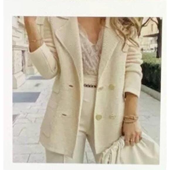 Creamy Apricot Blazer - Picture 1 of 5